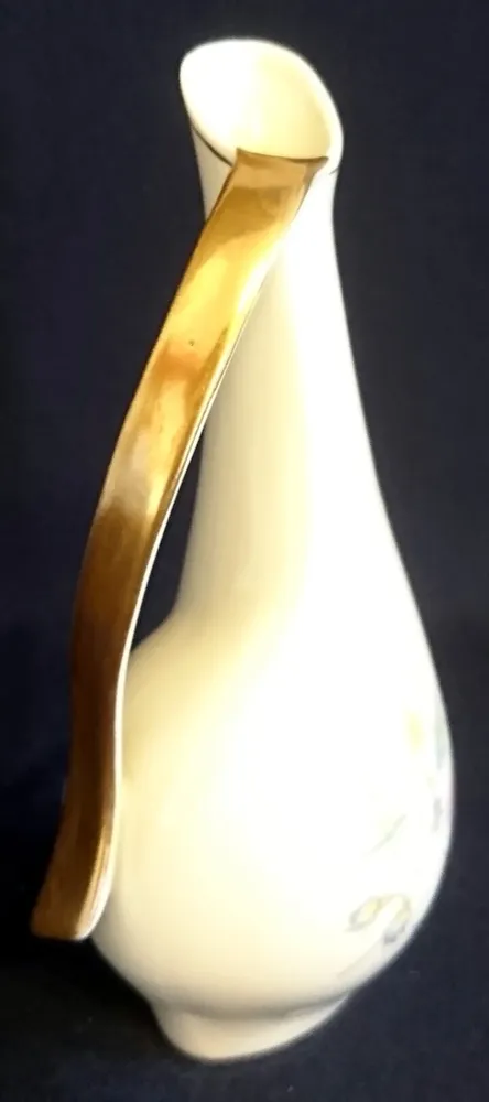BLUMENVASE MIT GRIFF- Porzellan, Goldrand Griff Flora Pflanzen Blumen Blüten Motiv Dekor