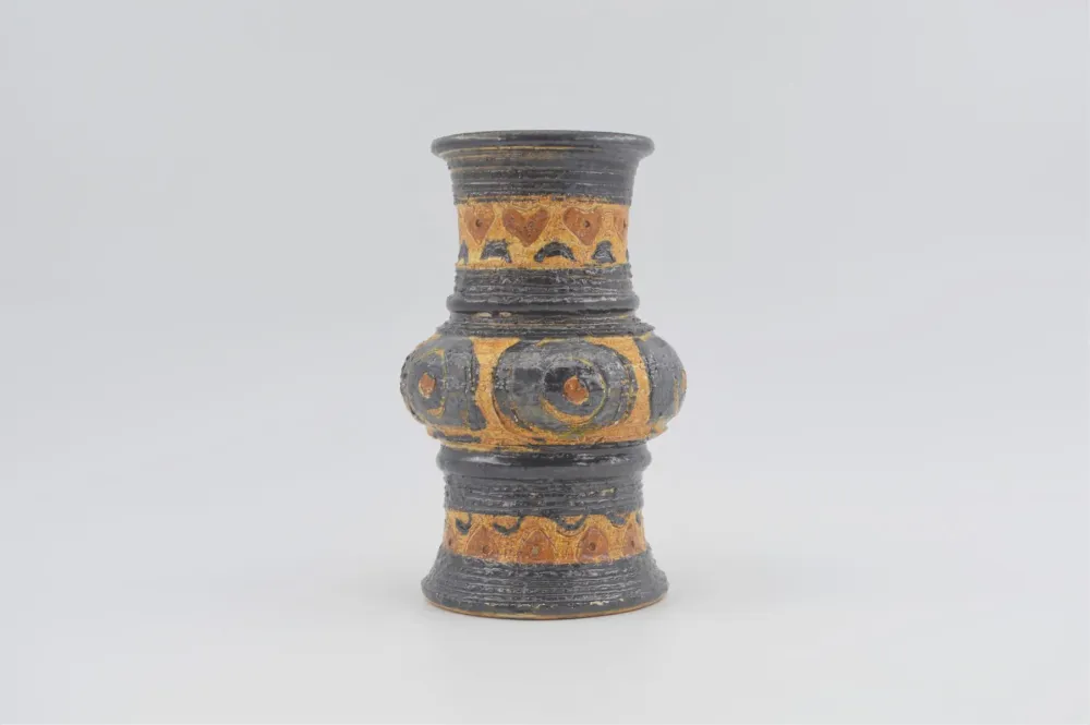Brutalistische Jette Hellerøe Denmark Studiokeramik Vase 1970s dänische Mid-Century Design ornamentale Kunstkeramik