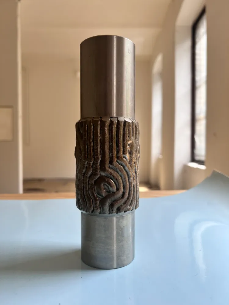 Brutalistische Vase silber Edelstahl 70er