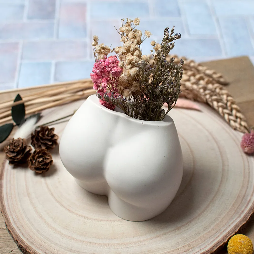 CURVY | Handgemachte Vase aus Jesmonite für Trockenblumen