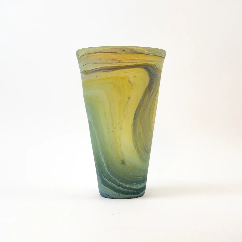 Hebron Vase Limetten Grün – Recyceltes Glas & Handgeblasen