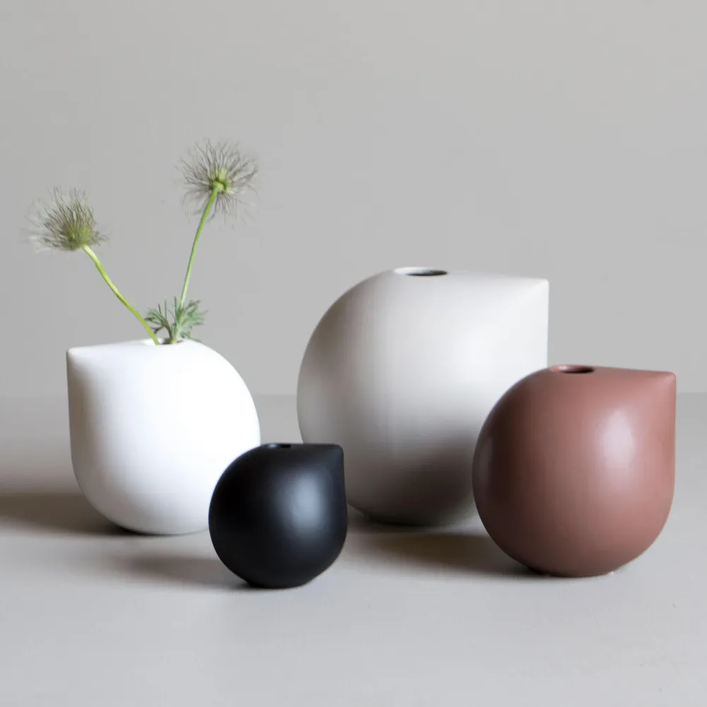 NIB Vase mittel mole
