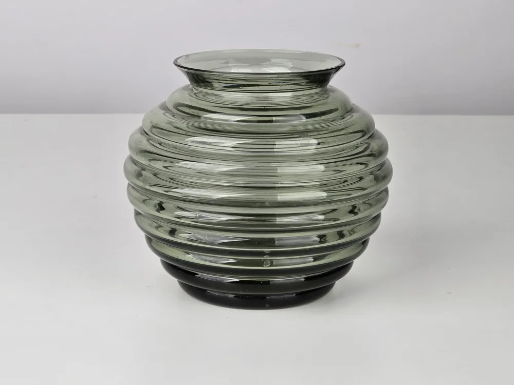 RICHARD LAUCKE felicitas vase VLG Weißwasser Bauhaus Design Glas Rauchglas 1939