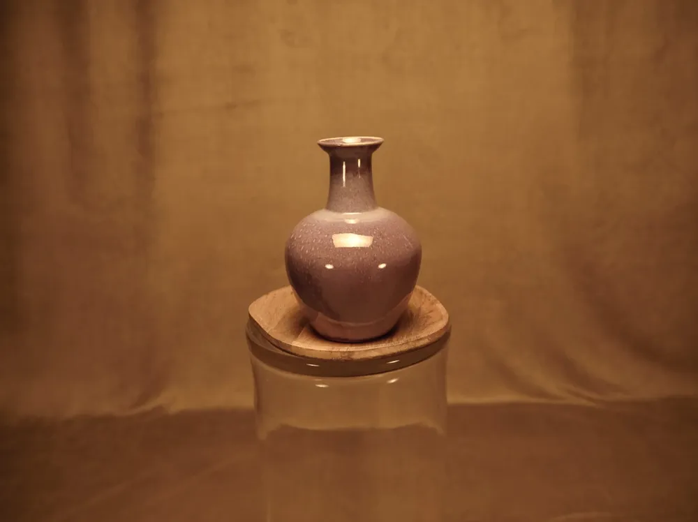 Thailändische Celadon-Vase im Retro-Stil