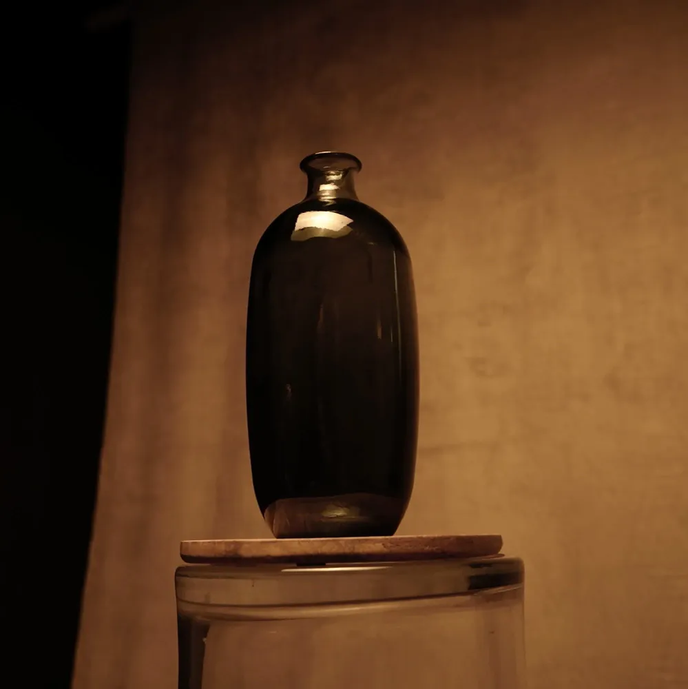 Vase aus recyceltem Glas – minimalistischer Stil