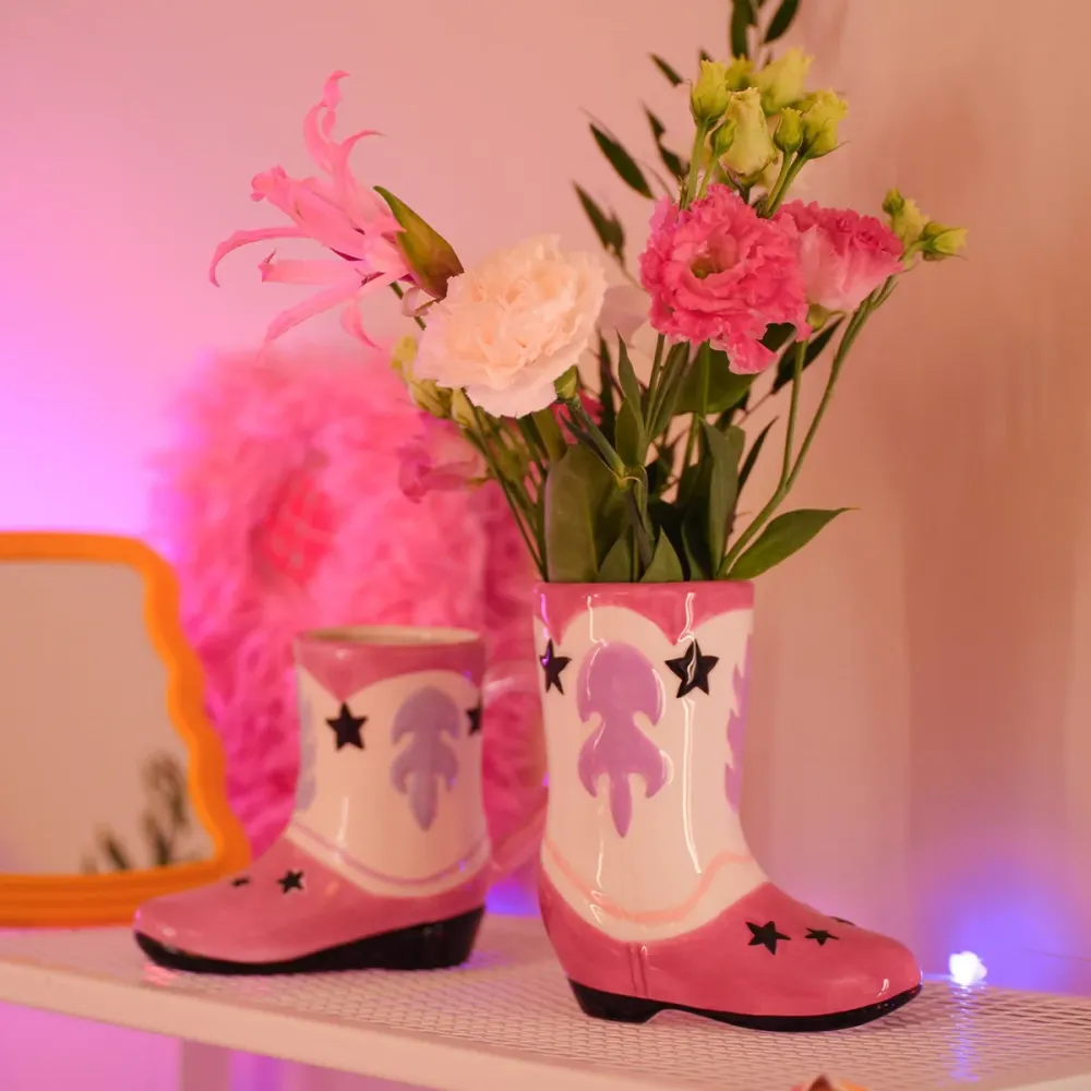 Vase Form eines Cowboystiefels