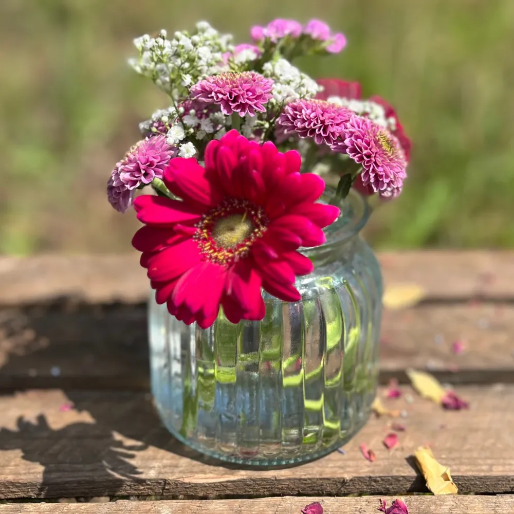VASE- Helen