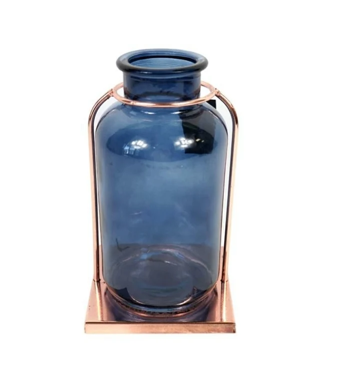Vase mit Halterung