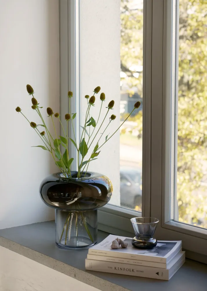 Vase ORIO schwarzes Glas mundgeblasen