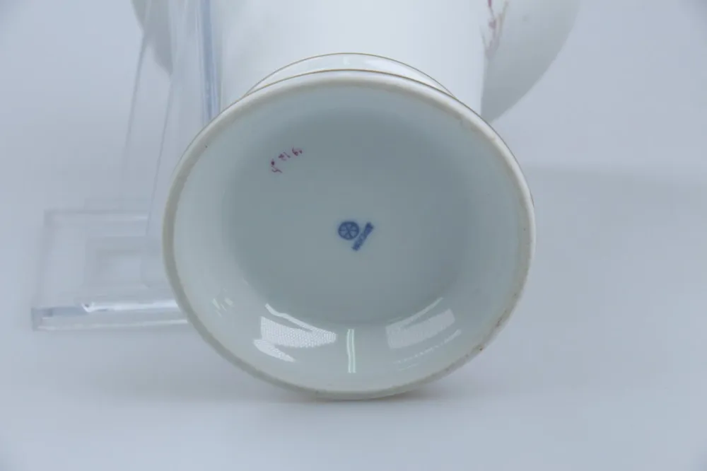 Vase Trichtervase Lila Blumenmalerei
