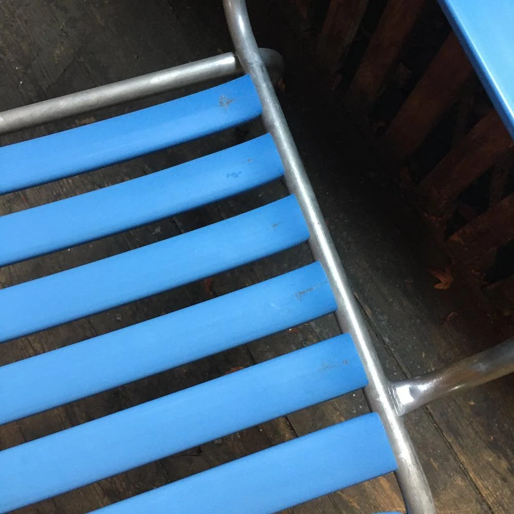 ARMSESSEL MODELL 21A HELLBLAU (EINZELSTÜCK)