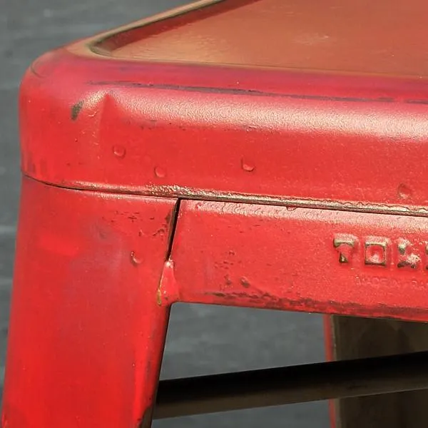 HOCKER H45 RAW PATINIERT ROT (EINZELSTÜCK)