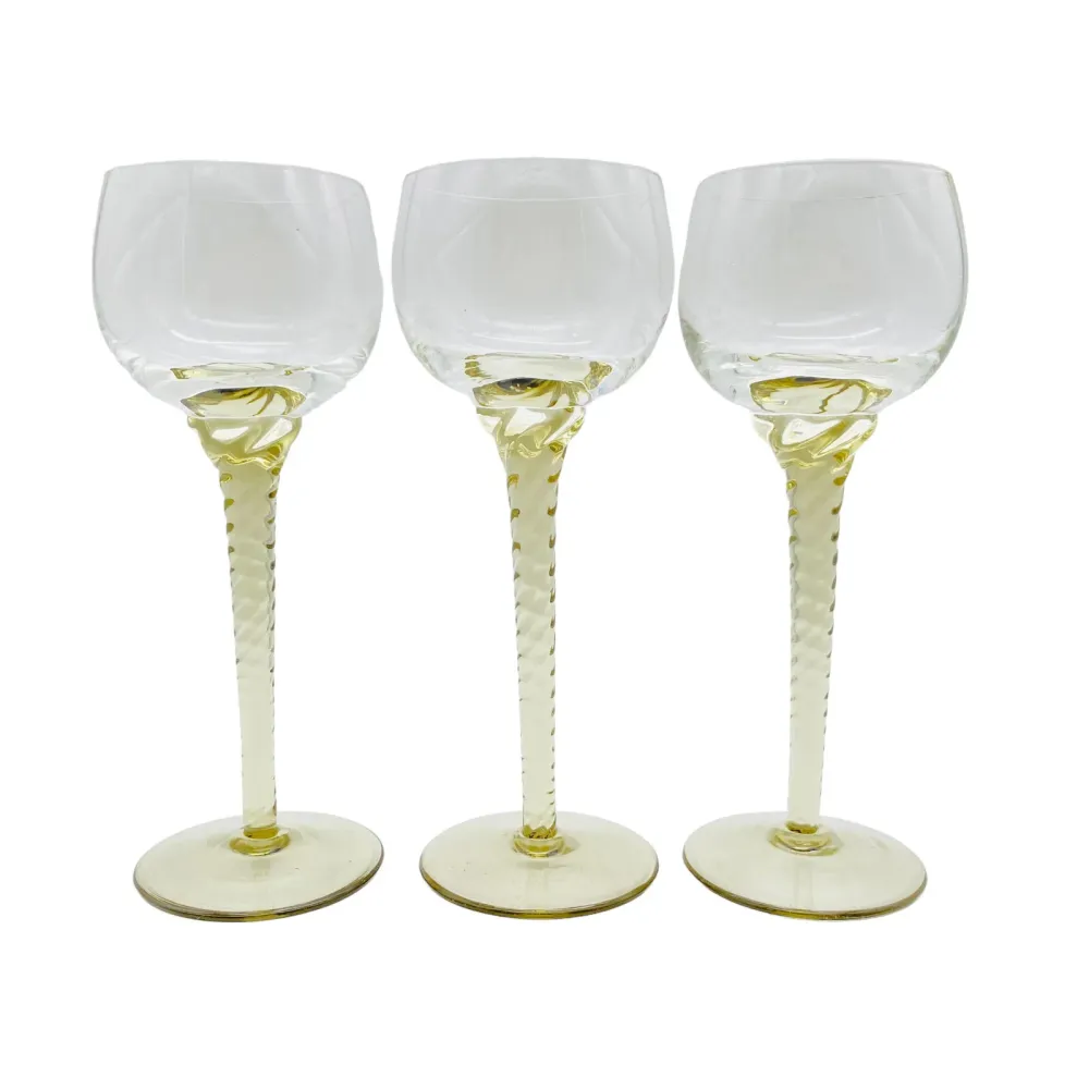 Vintage 3er Set Weingläser Weinglas Glas 18,6 cm 60er 70er Rauchglas Dekoration