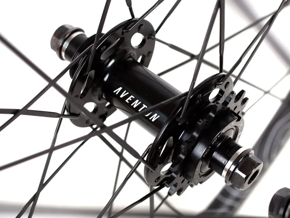 AVENTON - LATIGO 01 TRACK WHEELSET CLINCHER 38MM