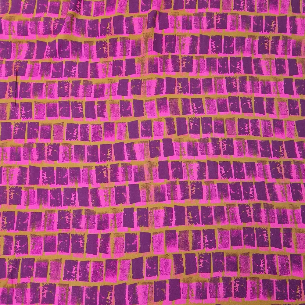 Viskose Pink Windows
