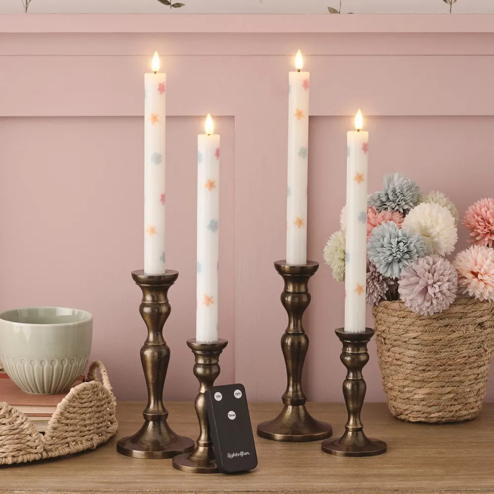 4er Set TruGlow® LED Stabkerzen mit Blumen mit Fernbedienung