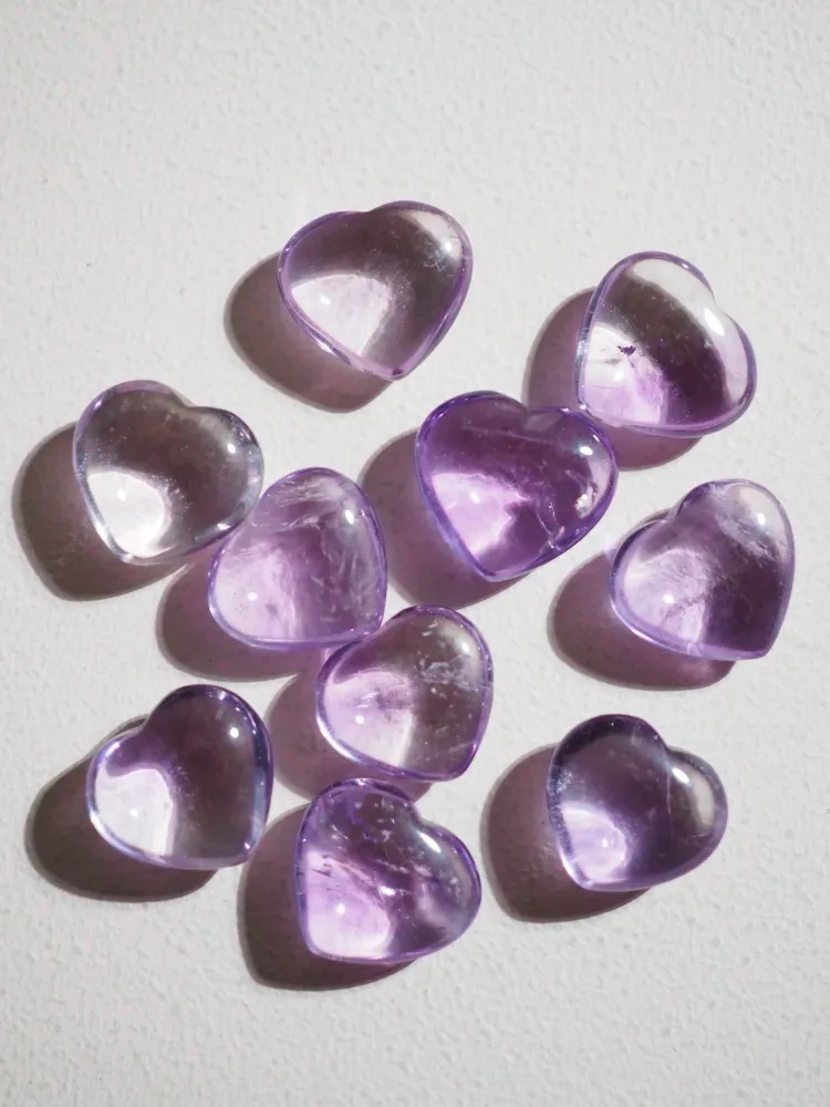Amethyst Mini Herz . Amethyst Mini Heart ca. 1.5 cm - aus Brasilien
