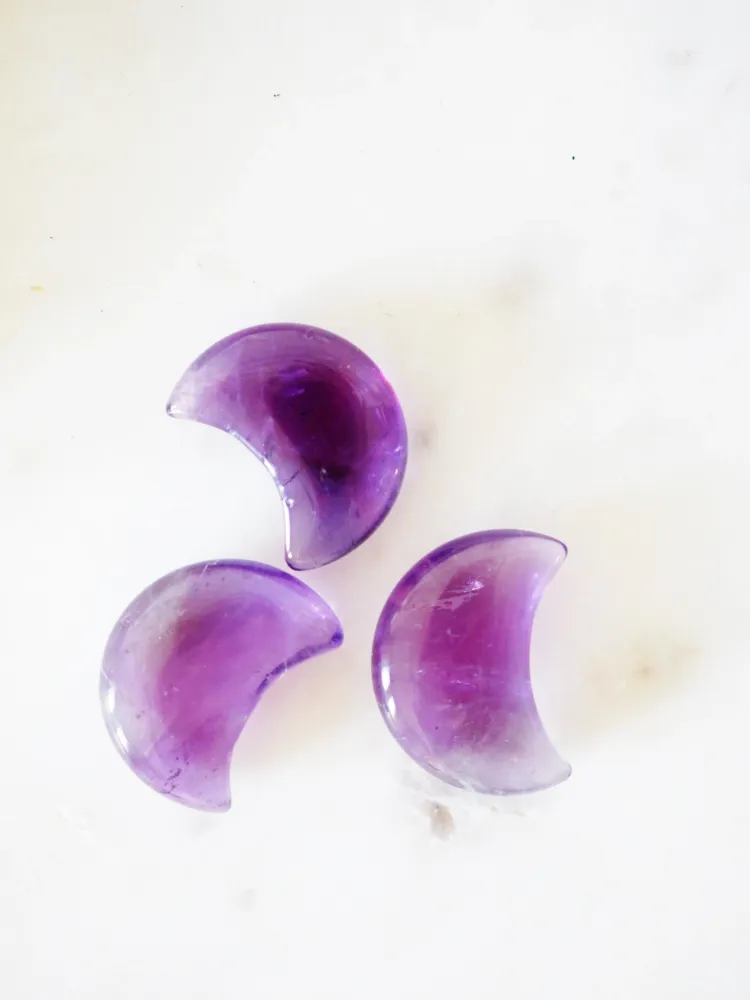 Amethyst Mini Mond . Moon ca. 1.5 cm - aus Brasilien