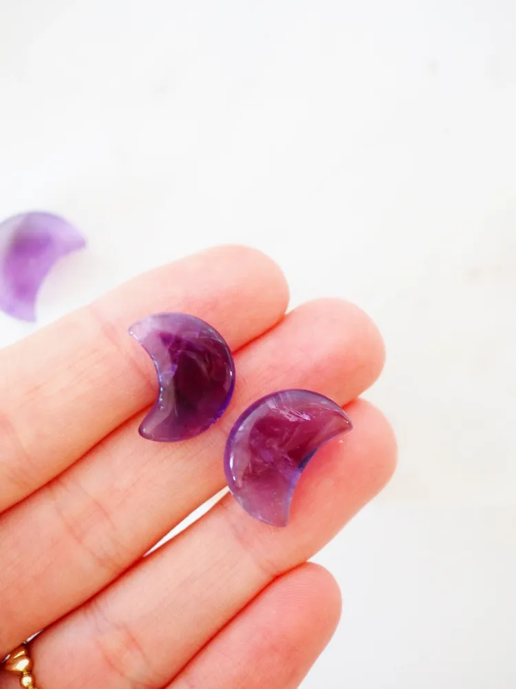 Amethyst Mini Mond . Moon ca. 1.5 cm - aus Brasilien