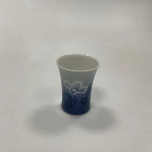 Bing og Grøndahl Julerose Vase No 207/672