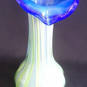 BLUMENVASE - Press- / Hartglas, Modern Style, Abstrakte Pilzform Linien Streifen Dekor