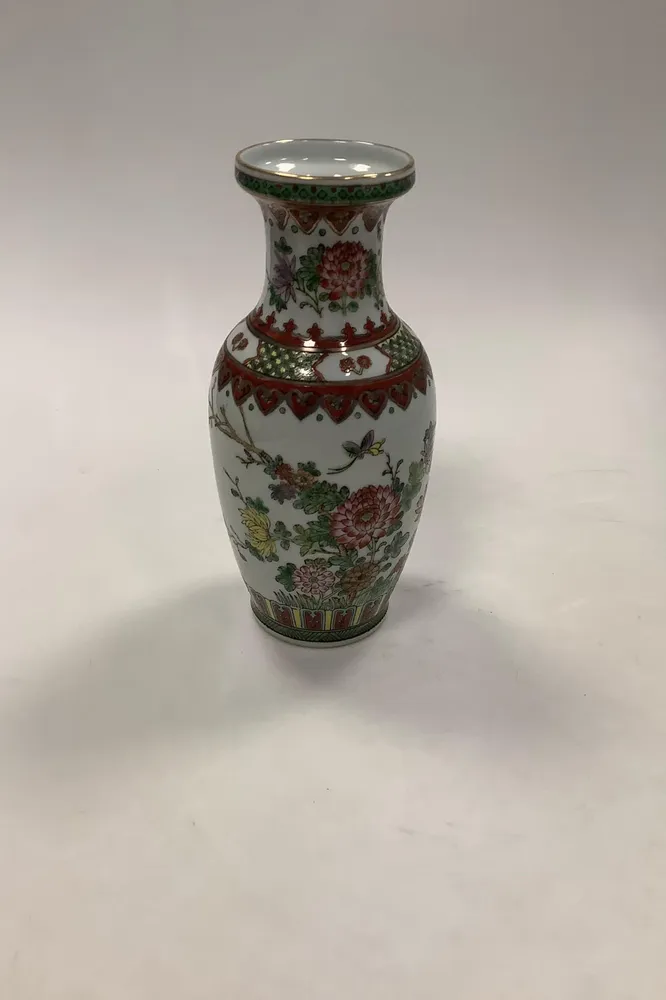 Chinesische orientalische Vase roter Farbe