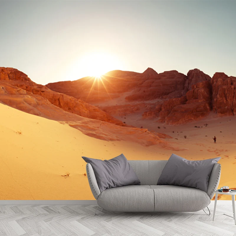 Gelbes Wandbild mit Wüstenblick, Sonne hinter beleuchtetem Berg, moderne, wasserfeste Wandverkleidung Clearhalo