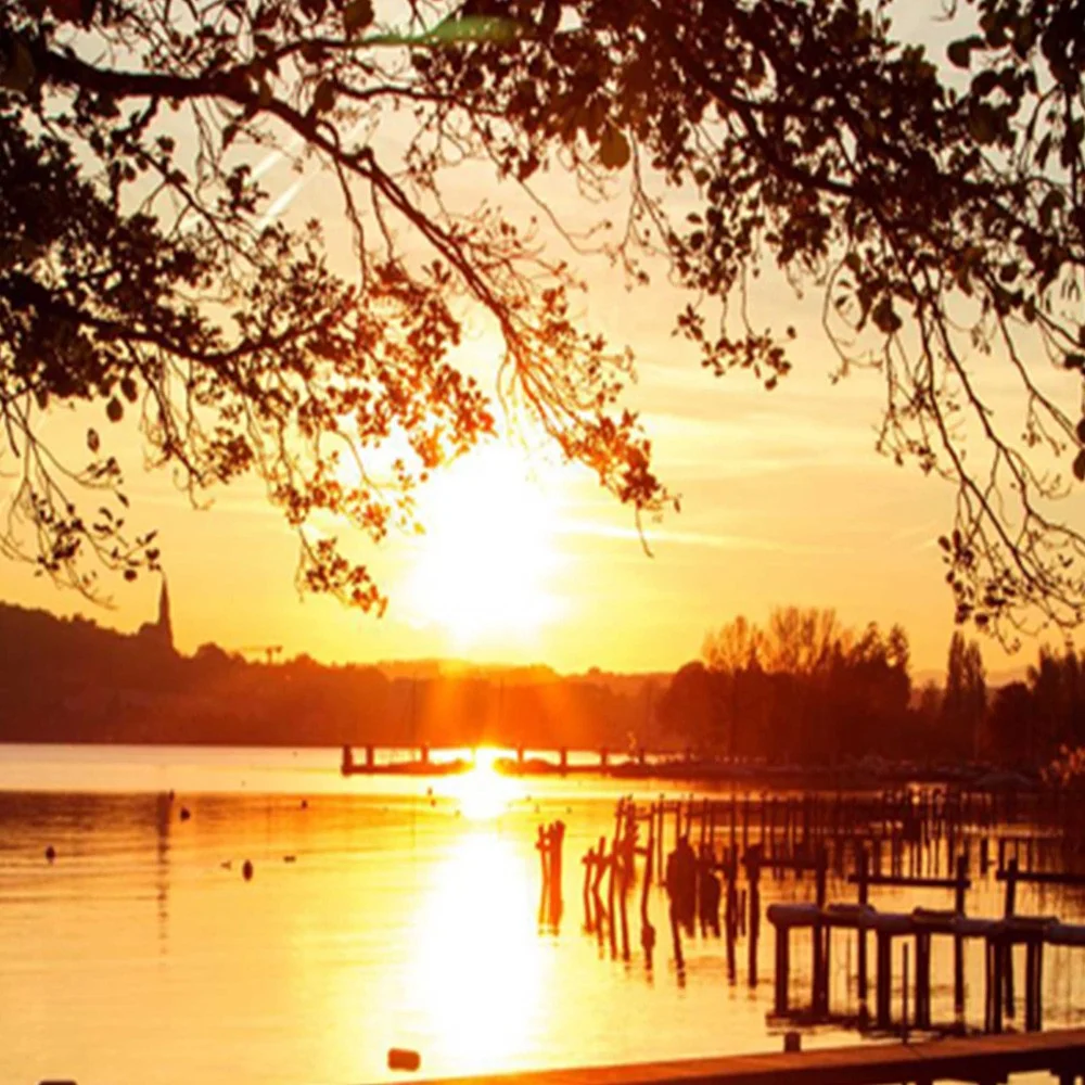 Doppelseitiger Raumteiler, Sonnenuntergang über dem Fluss Feeby