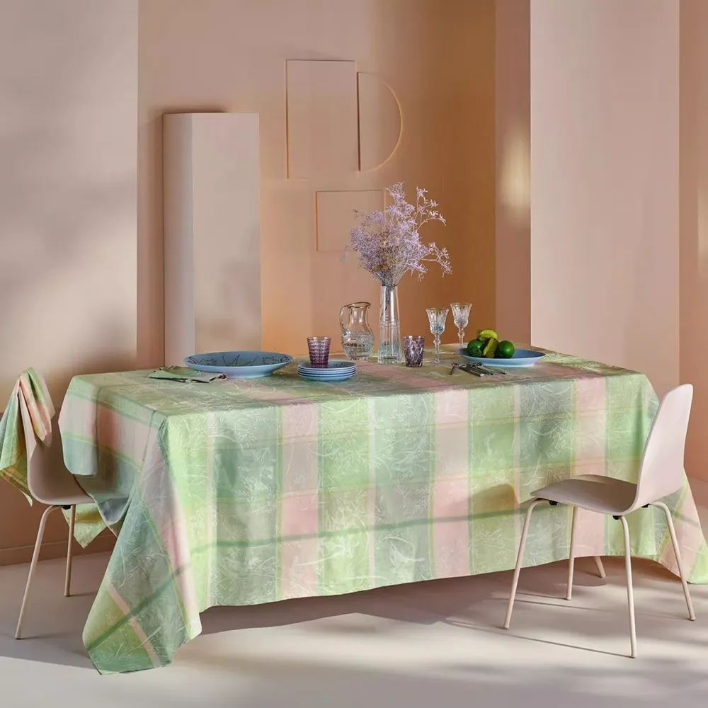 Garnier Thiebaut MILLE PRINTEMPS Tischläufer