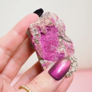 Hot and Jucy Pink Cobalto Calcite Specimen 4-7cm - aus Kongo