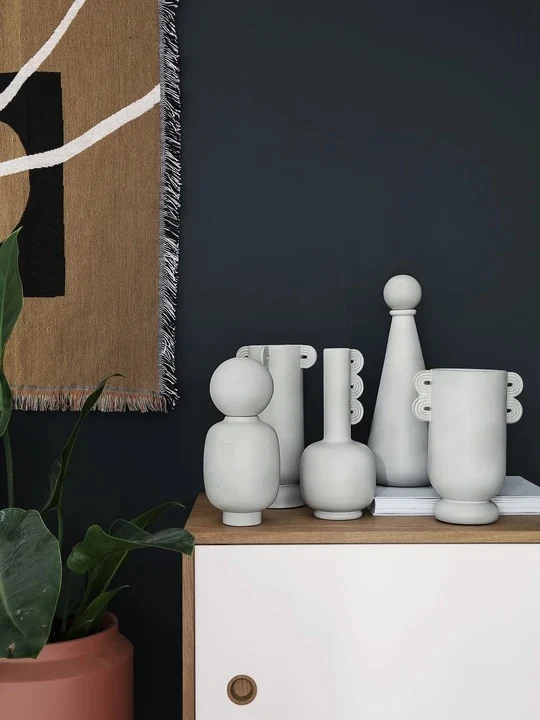 Muses Vase Ania