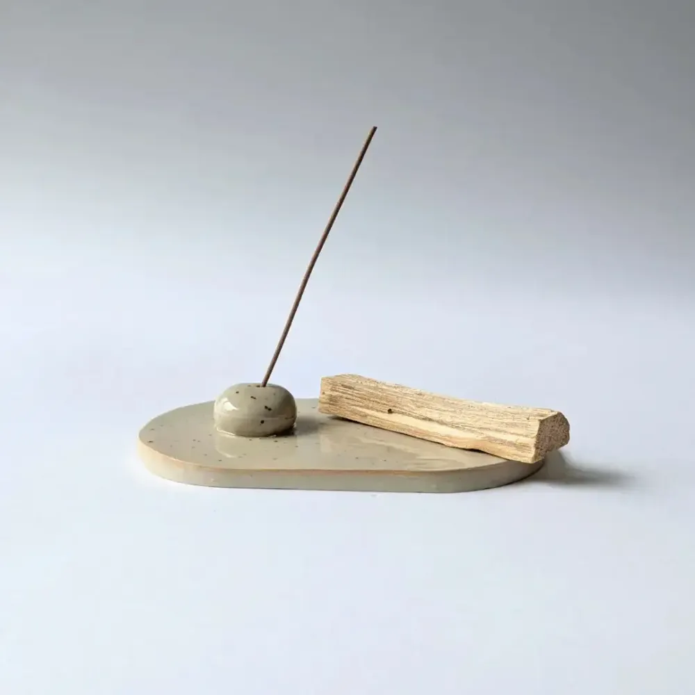 no need more - Räucherstäbchenhalter - Keramik - Palo Santo