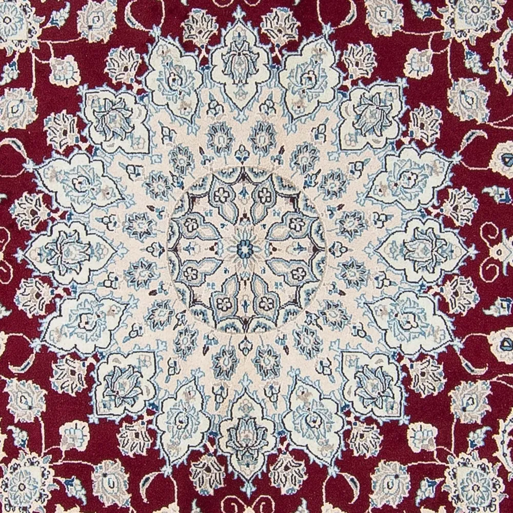 Perserteppich - Nain 295 x 295 cm - dunkelrot