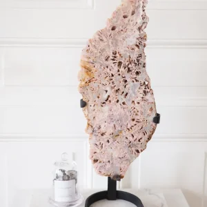 Pink Amethyst auf Ständer . Pink Amethyst on Stand ca. 52 cm [29] - aus Patagonien