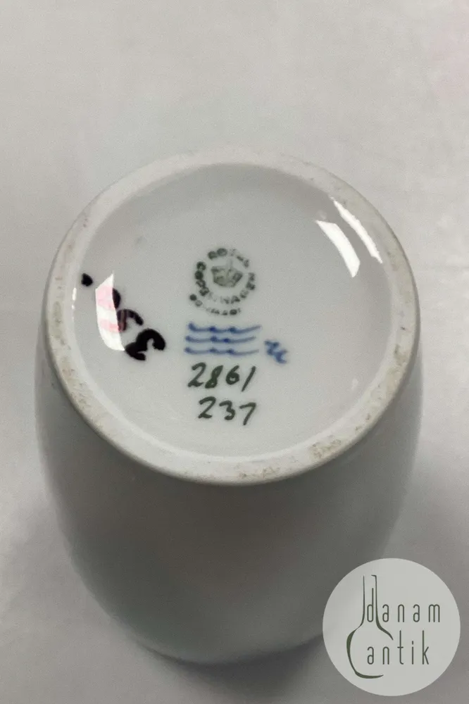 Royal Copenhagen Art Nouveau Vase - Møns Klint No. 2861/237