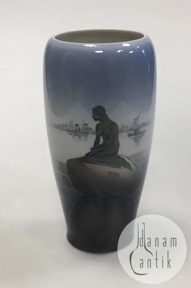 Royal Copenhagen Jugendstil-Vase Nr. 4463 mit der kleinen Meerjungfrau