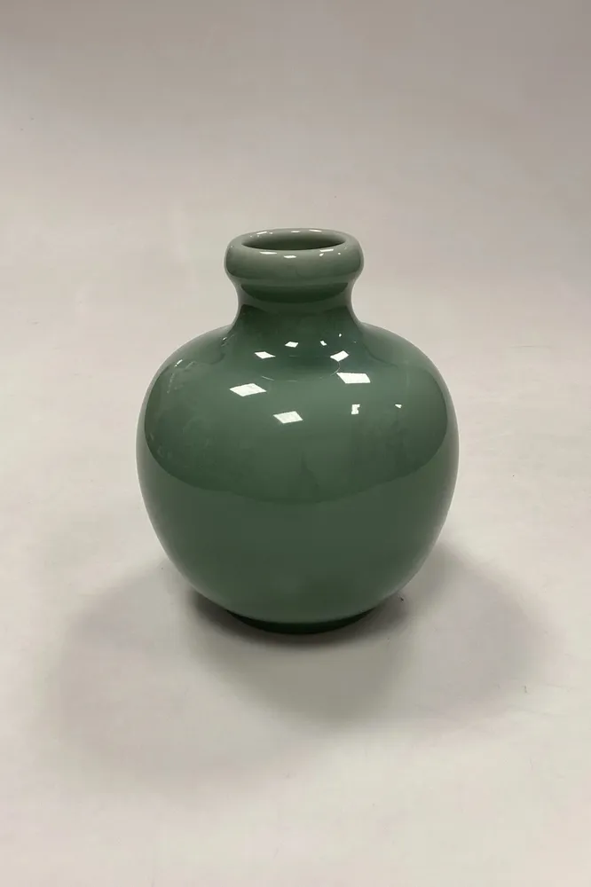 Royal Copenhagen Stentøjsvase i Celadon Glasur No. 1/3229