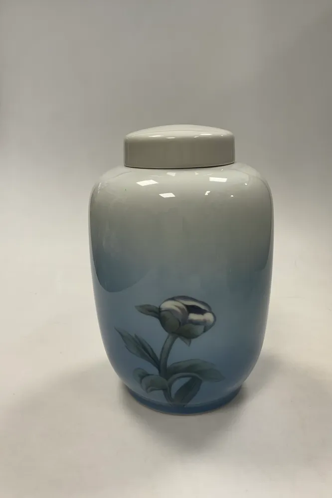 Royal Copenhagen Vase med Låg /Urne No. 92/888 med Blomster Motiv