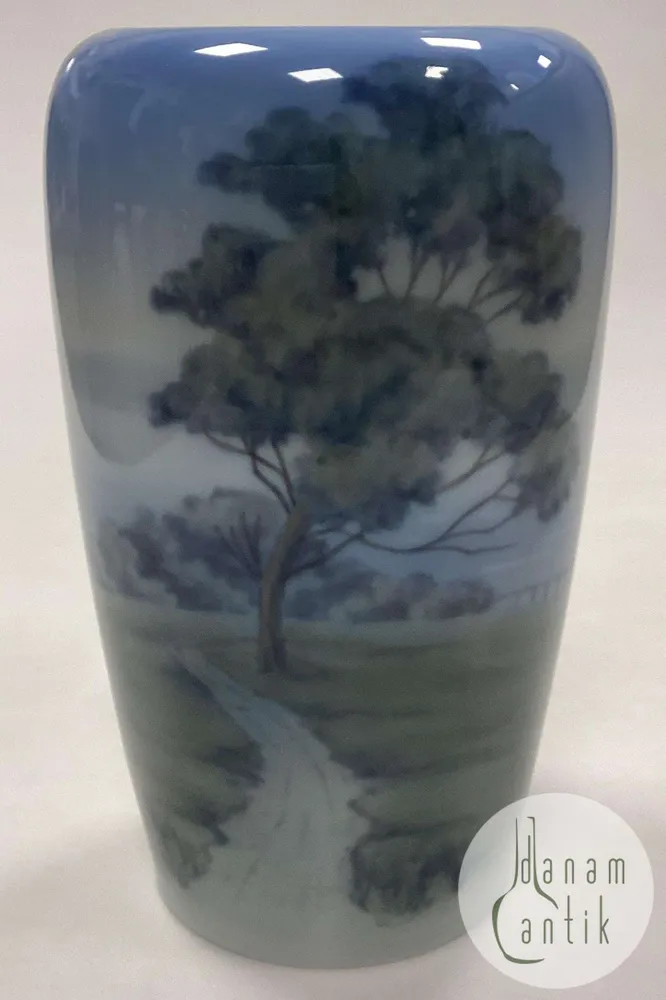 Royal Copenhagen Vase med Vejtræ No. 716/5448