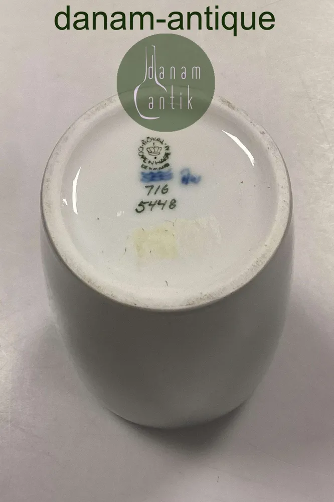 Royal Copenhagen Vase med Vejtræ No. 716/5448