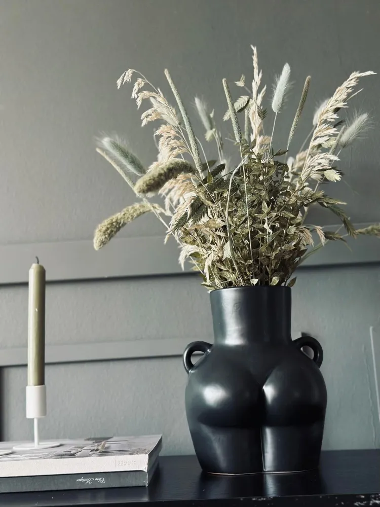 Vase Black Body Small