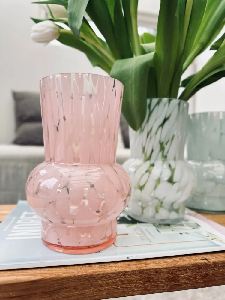 Vase 18 cm Mundgeblasenes Glas – Rose