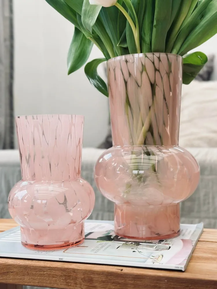 Vase 18 cm Mundgeblasenes Glas – Rose
