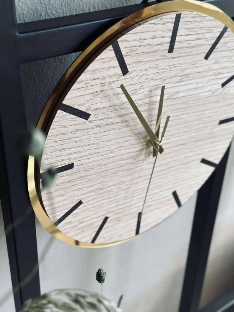 Wanduhr aus Holz - Ø30cm