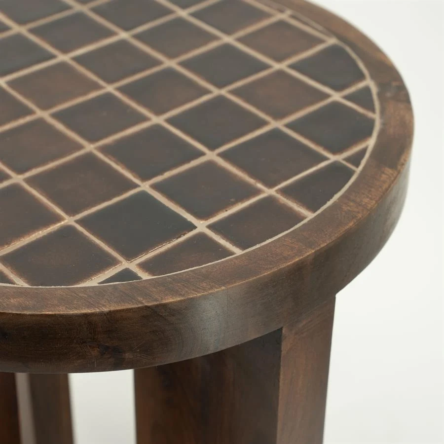 Beistelltisch TILED UP aus dunkelbraunem Mangoholz