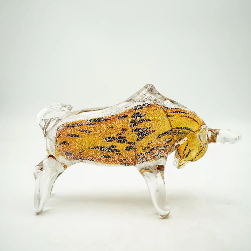 Glasfigur Stier Höhe ca. 10,5cm/Länge ca. 21,5cm Hellbraun/Gelb/Amber Handarbeit
