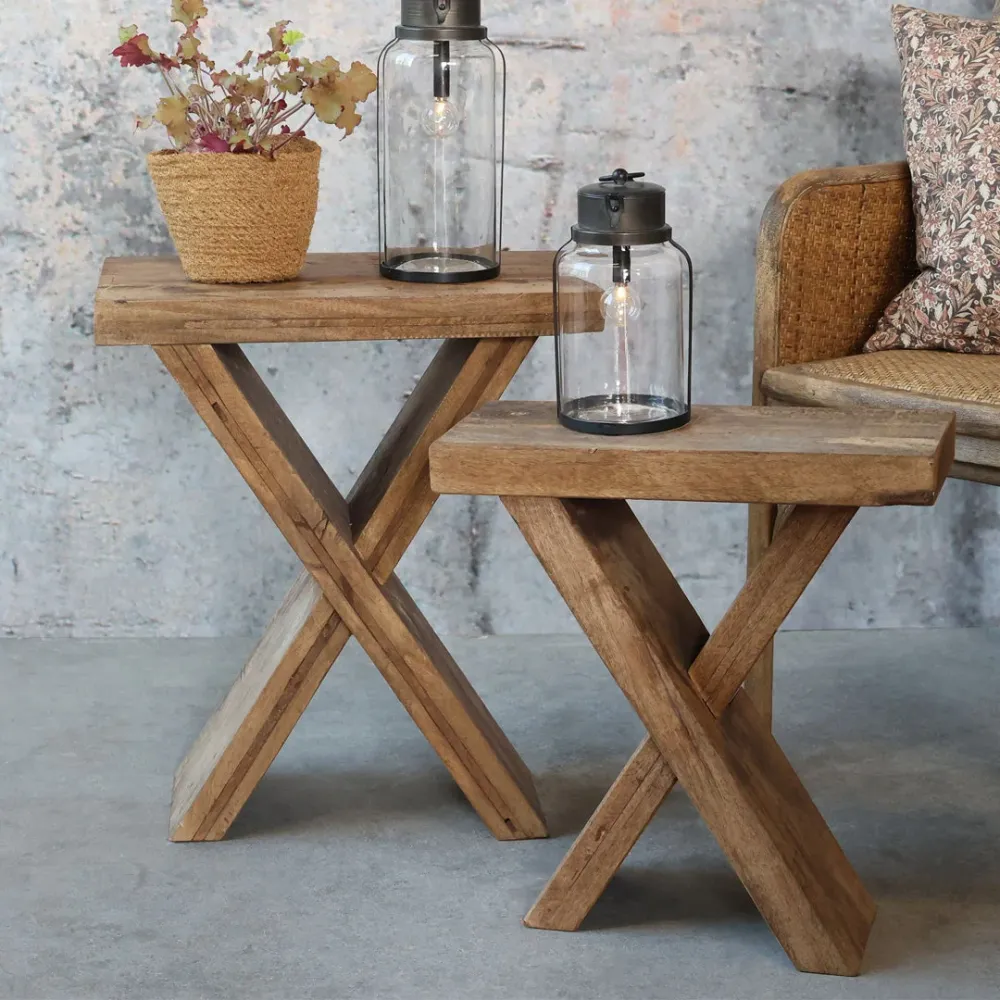 Grimaud Beistelltisch aus recyceltem Holz – klein, H49 / L45 / B20 cm Natur