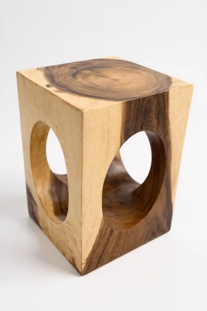 Holz Beistelltisch – Couchtisch Blumenhocker Hocker - Handgefertigt – Eckig mit O-Ausschnitt Suarholz - 45x30x30 cm