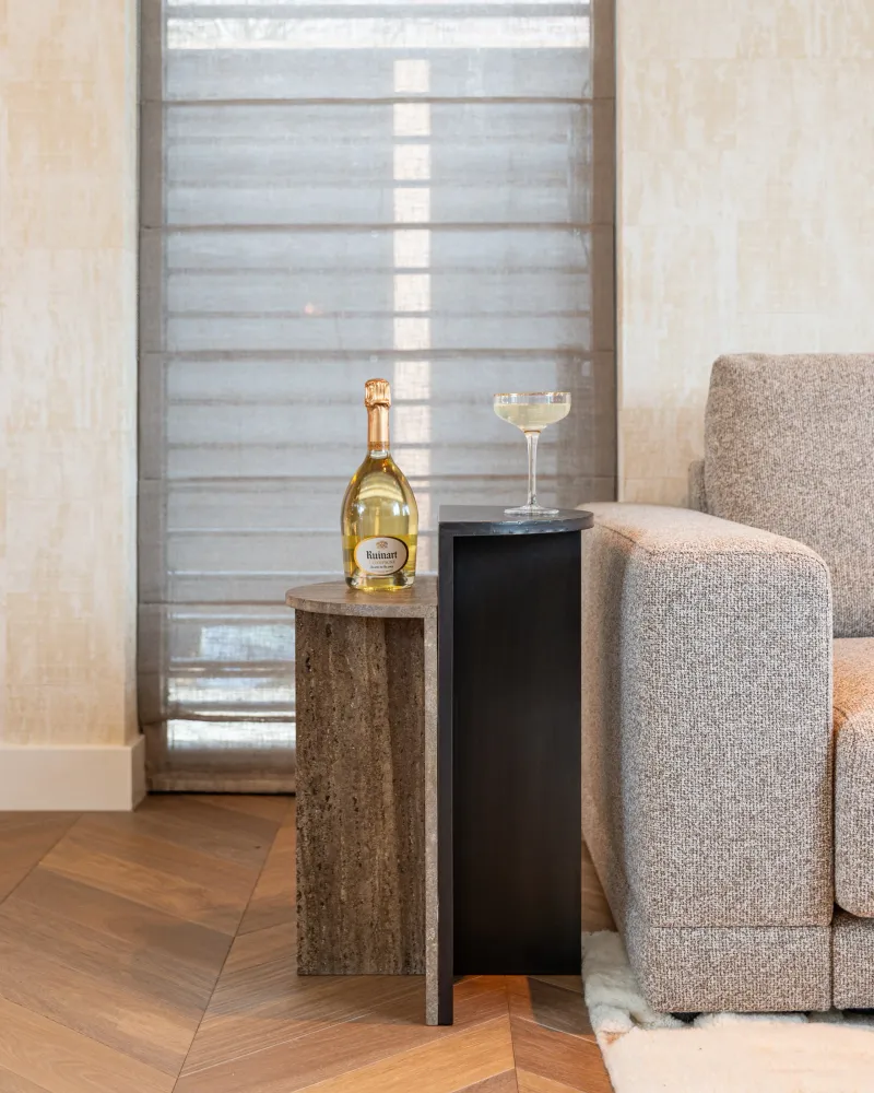 Richmond Interiors runder Travertin-Beistelltisch Russo braun | ø 40 cm