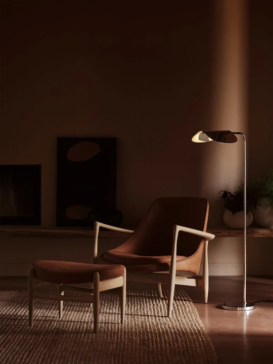Sessel ELIZABETH beige mit Eichenbasis